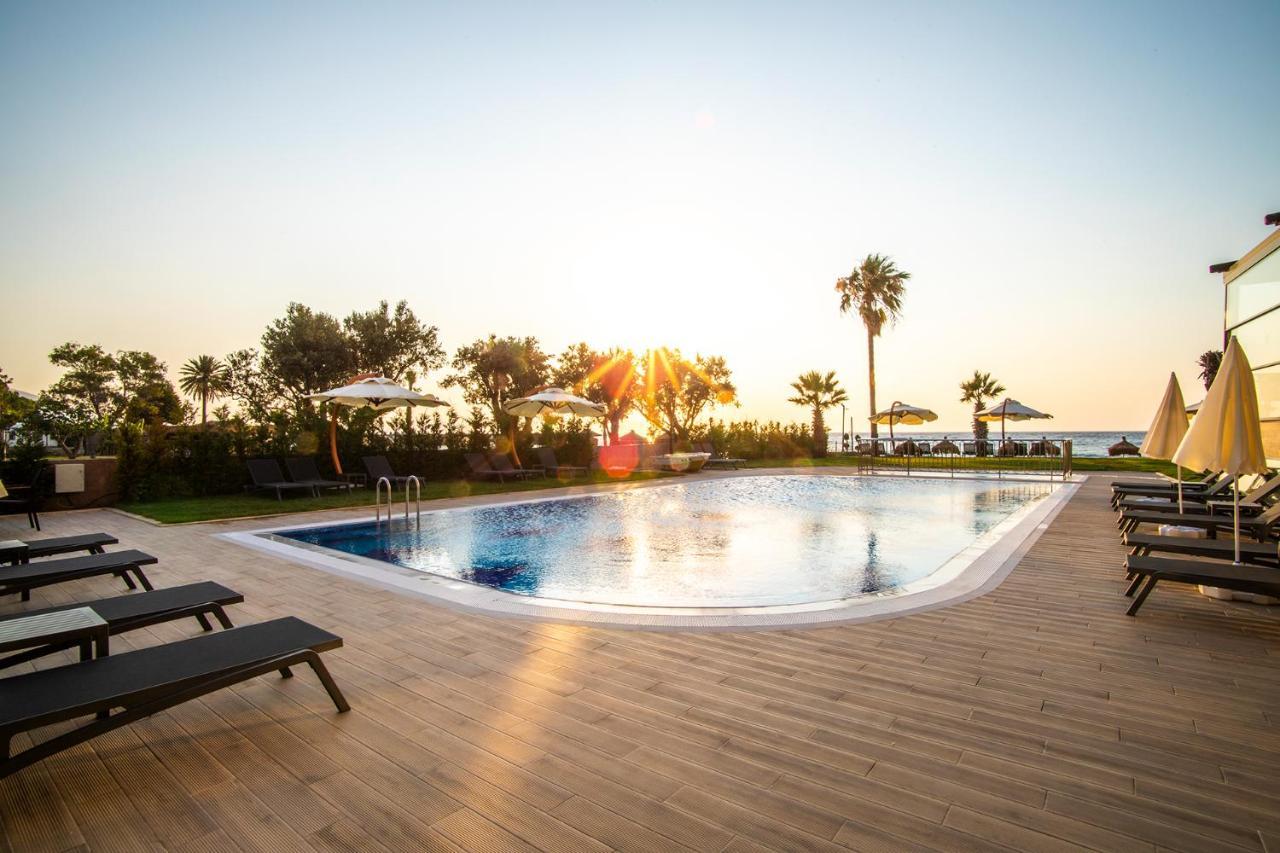 Maia Luxury Beach Hotel & Spa Guzelcamlı Exteriör bild